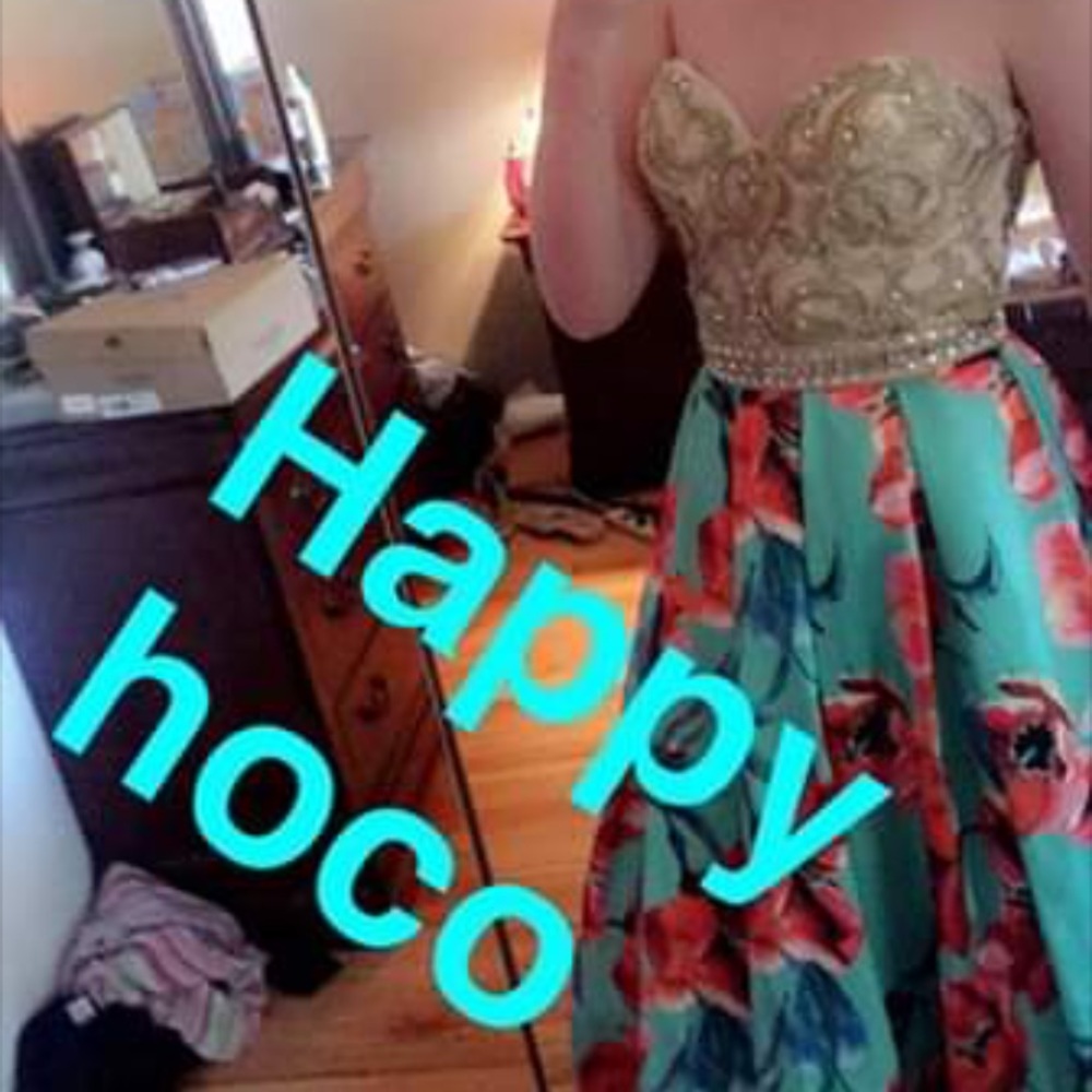 PROM DRESS